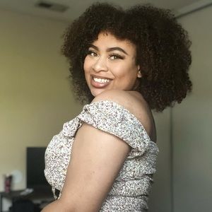 Meet your Posher, Catalina